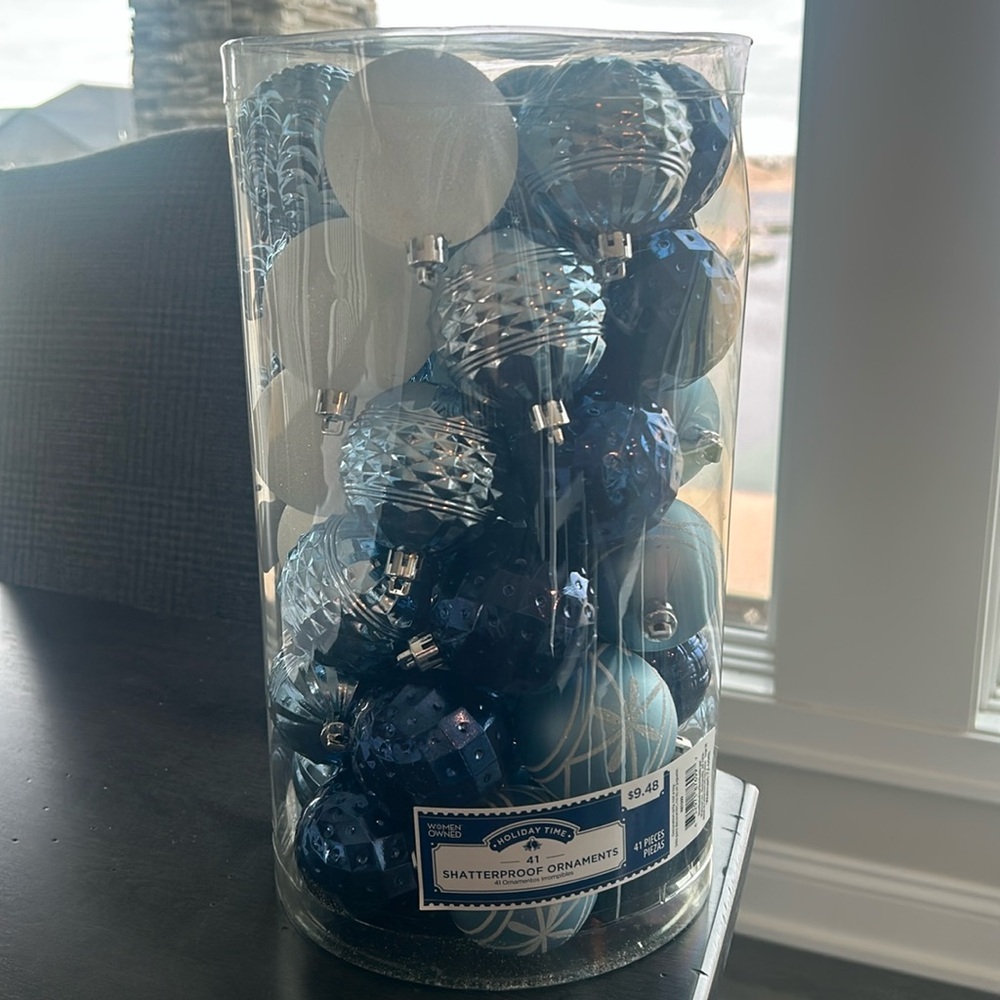 NWT! Assorted navy, light blue, white, patterned shatterproof ornaments.